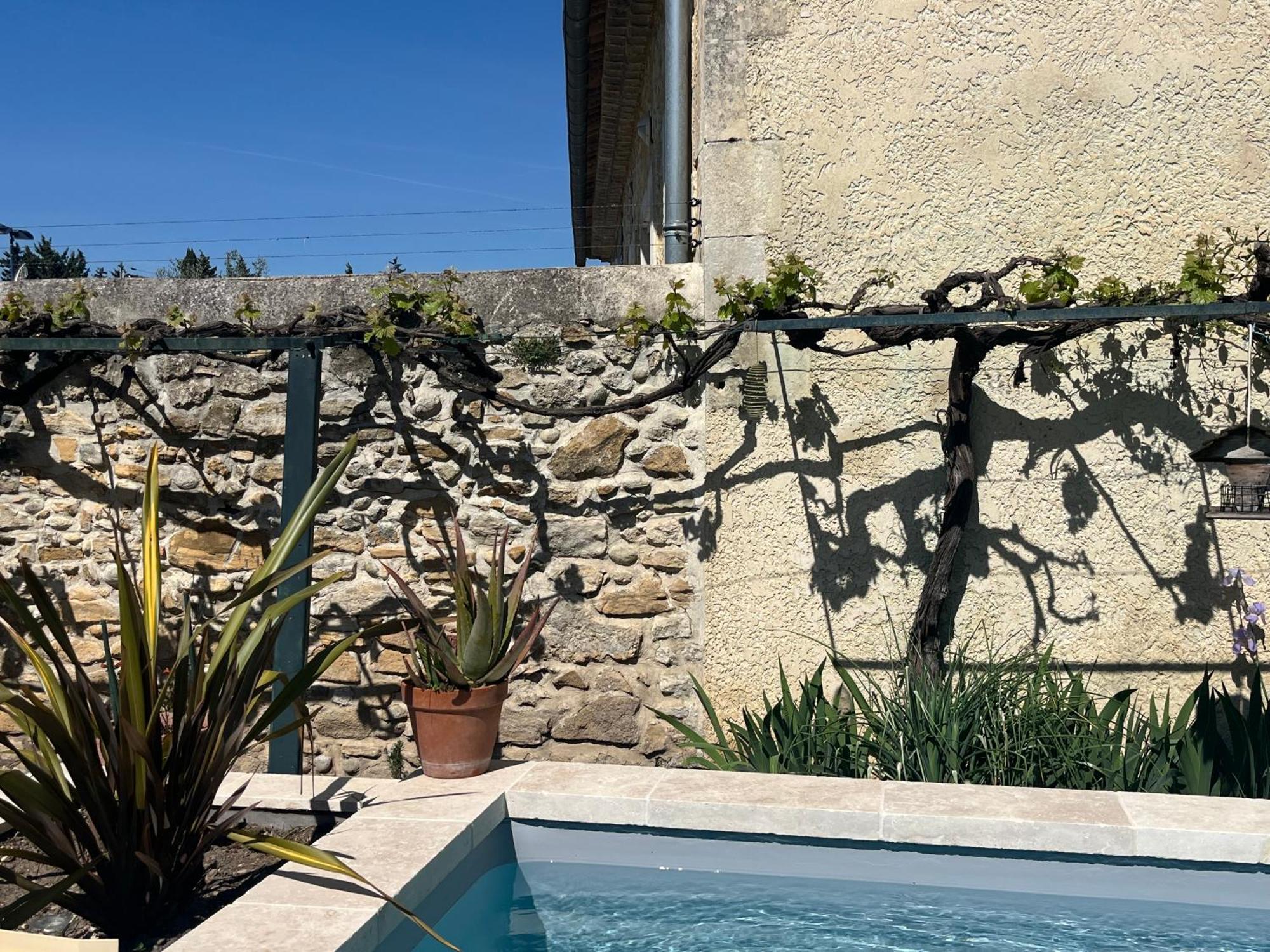 Maison En Provence Lapalud Exterior photo